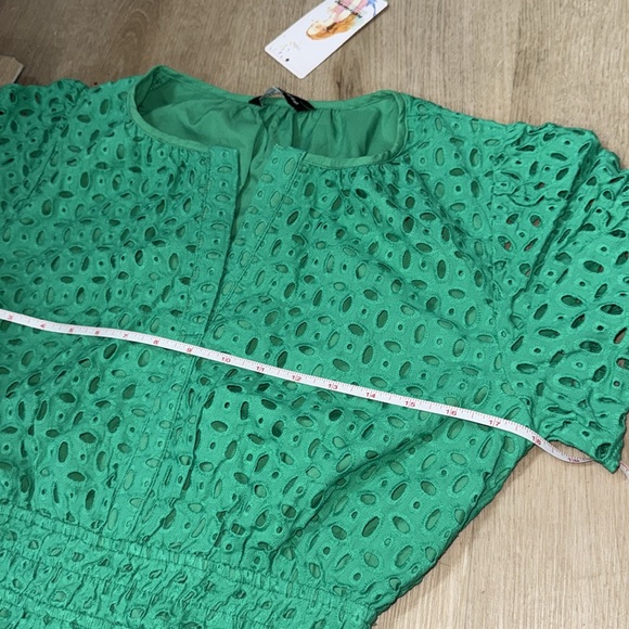 green Summer Short Dress V Neck Short Sleeve A Line Hollow Out Lace Ruffle - Picture 9 of 10